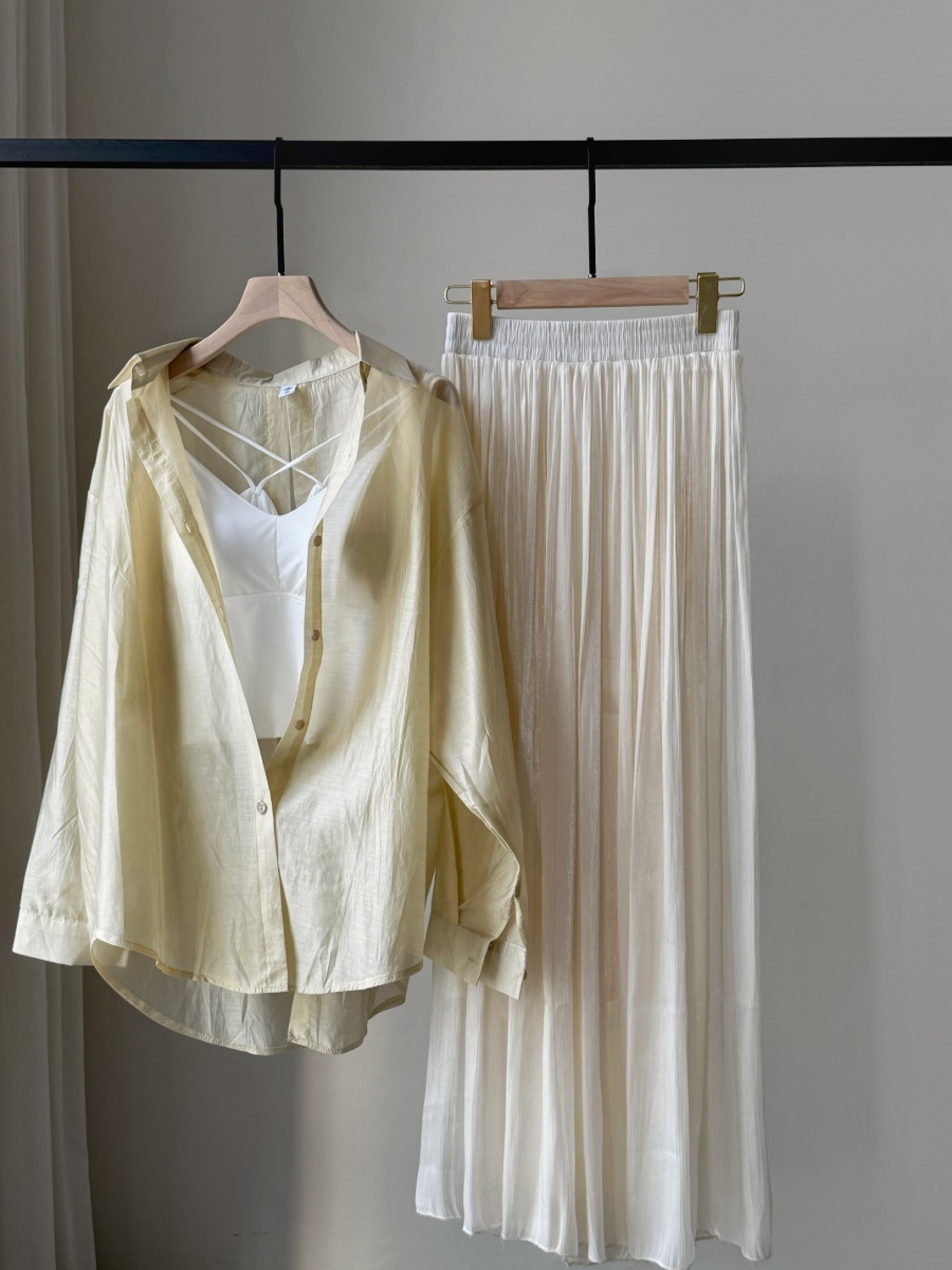 Ni Ni Back Pankou Sheer Chiffon Shirt & Benny Padded Top-The Black Bow-