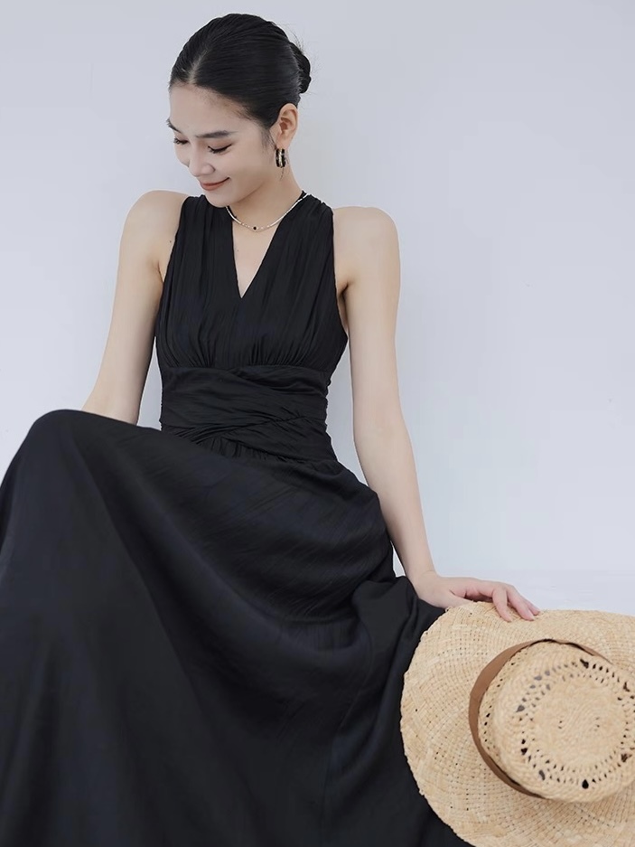 Xenna Halter Neck Maxi Dress