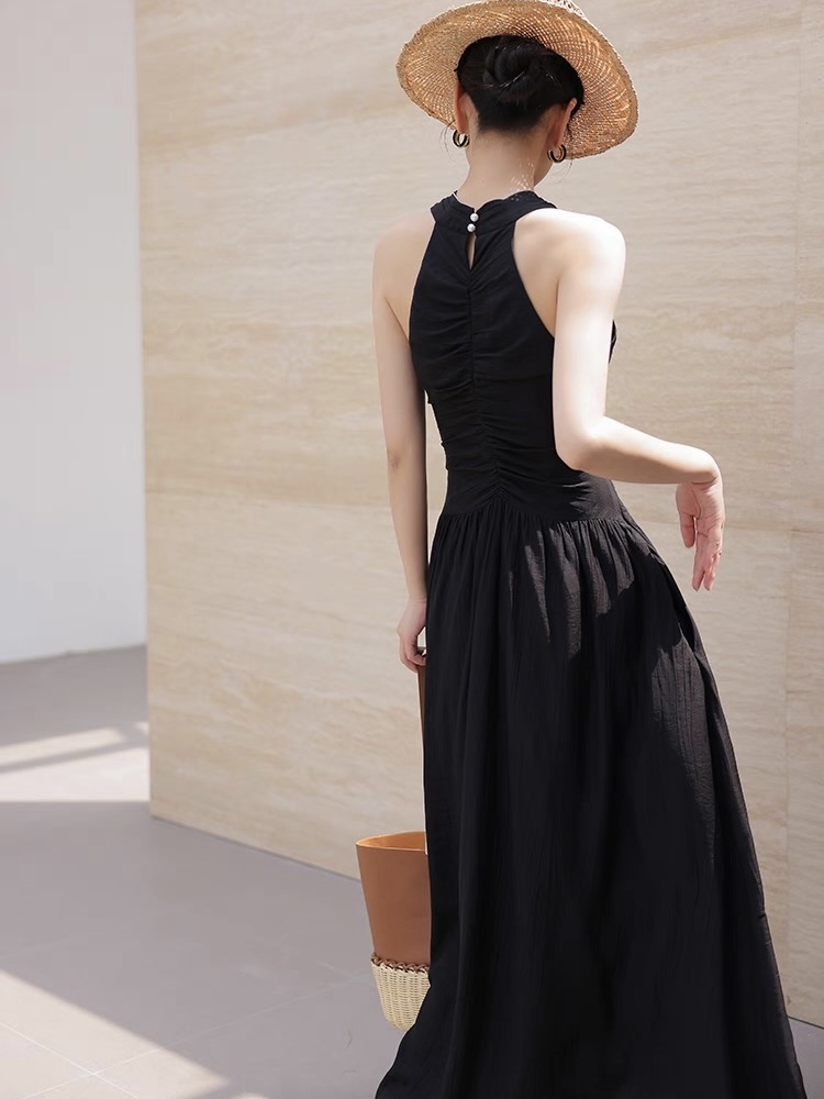 Xenna Halter Neck Maxi Dress