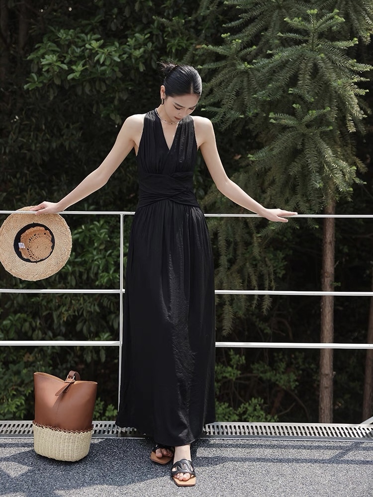 Xenna Halter Neck Maxi Dress