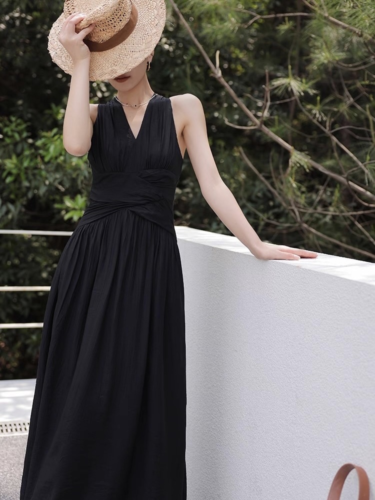 Xenna Halter Neck Maxi Dress