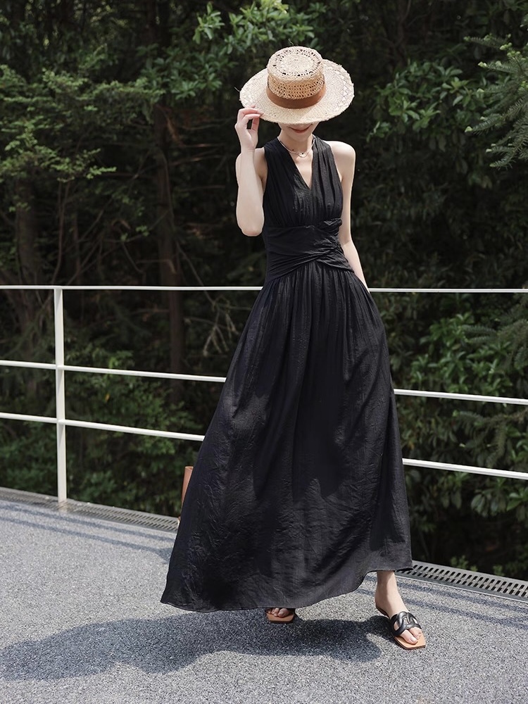 Xenna Halter Neck Maxi Dress