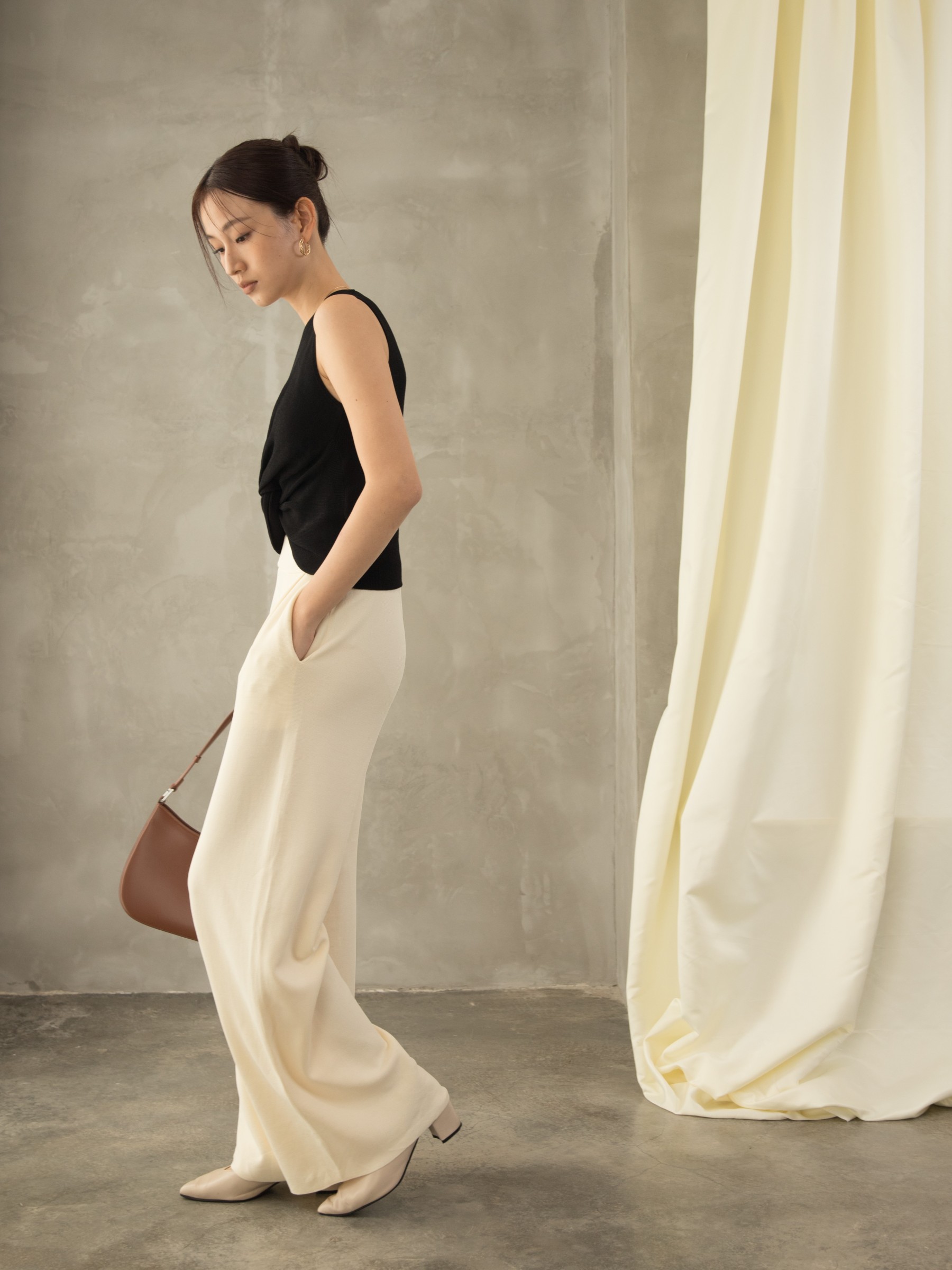 Odilon Front Knot Crop Top-The Black Bow-