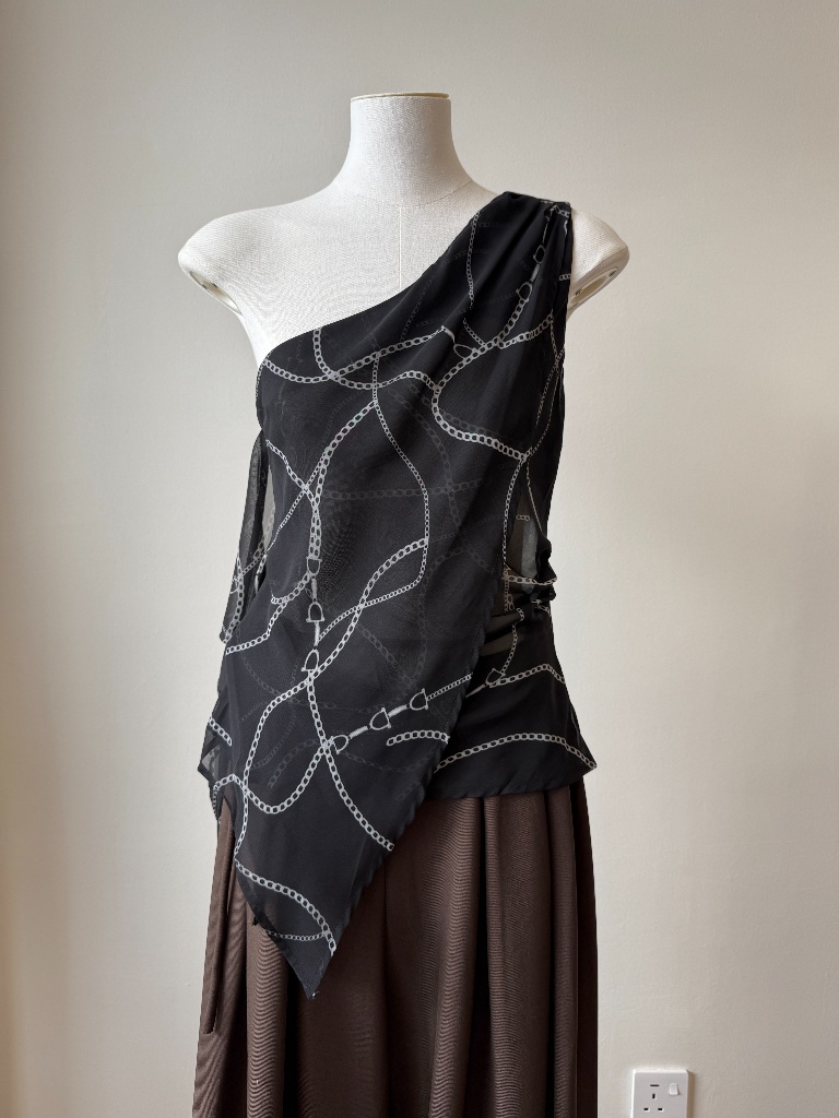 Wynna Graphic Print One Shoulder Top