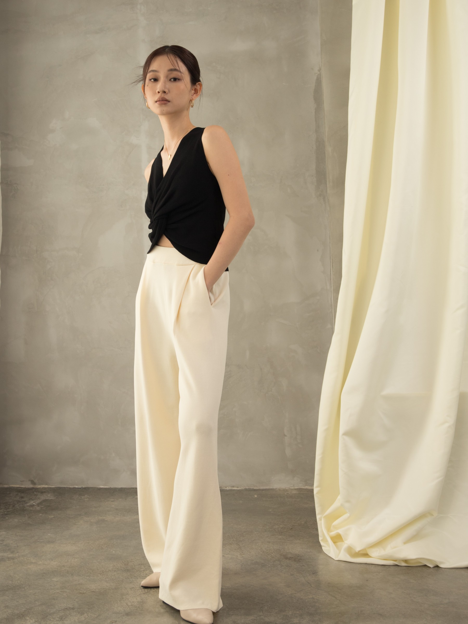 Odilon Front Knot Crop Top-The Black Bow-