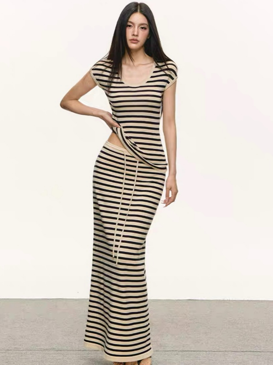 Dynna Stipe Top & Skirt Set