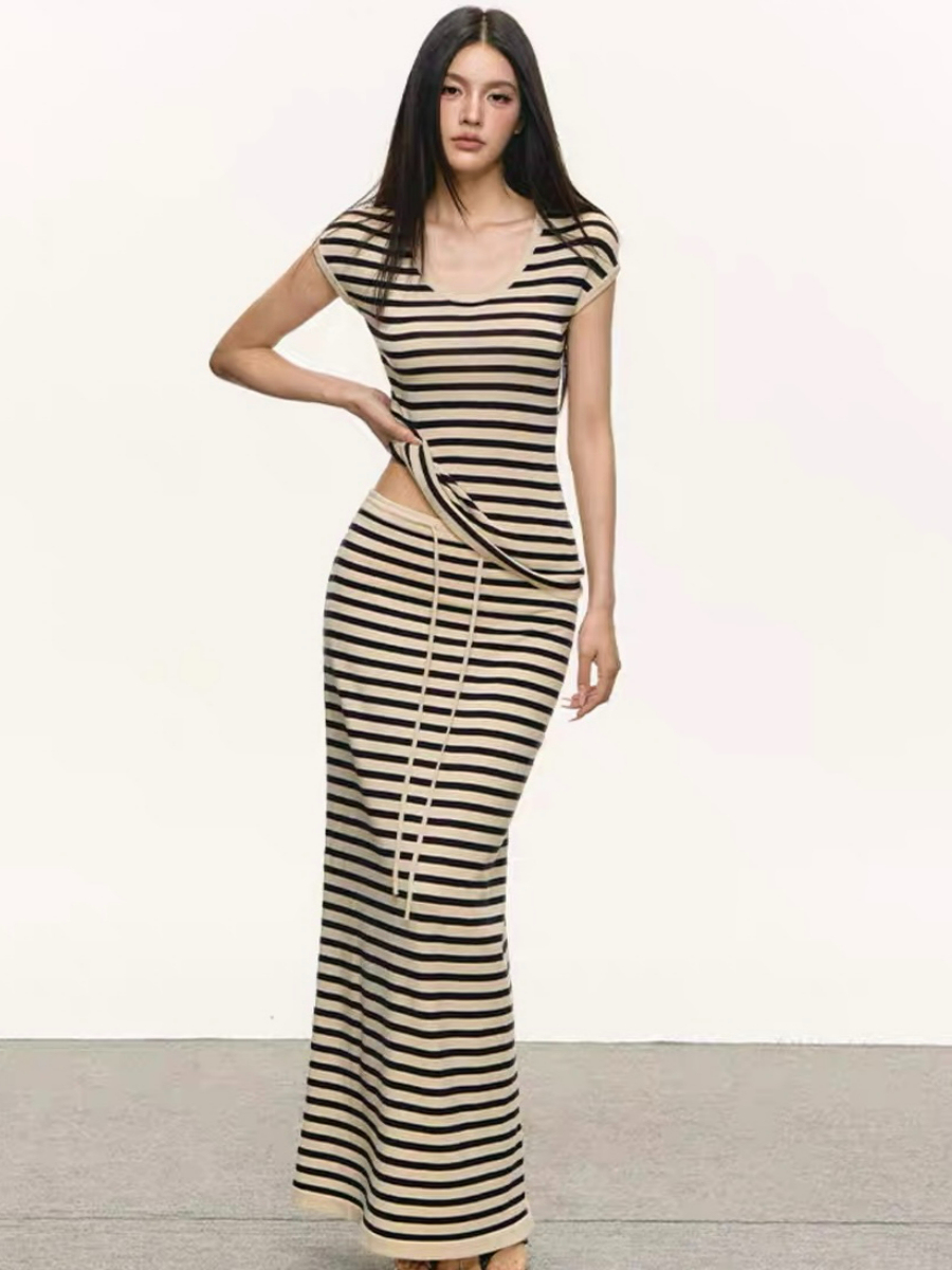 Dynna Stipe Top & Skirt Set