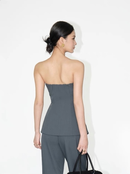 Dallas Sleek Button Strapless Top