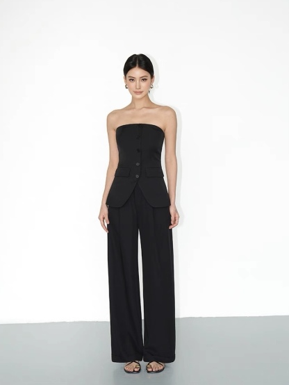 Dallas Sleek Button Strapless Top