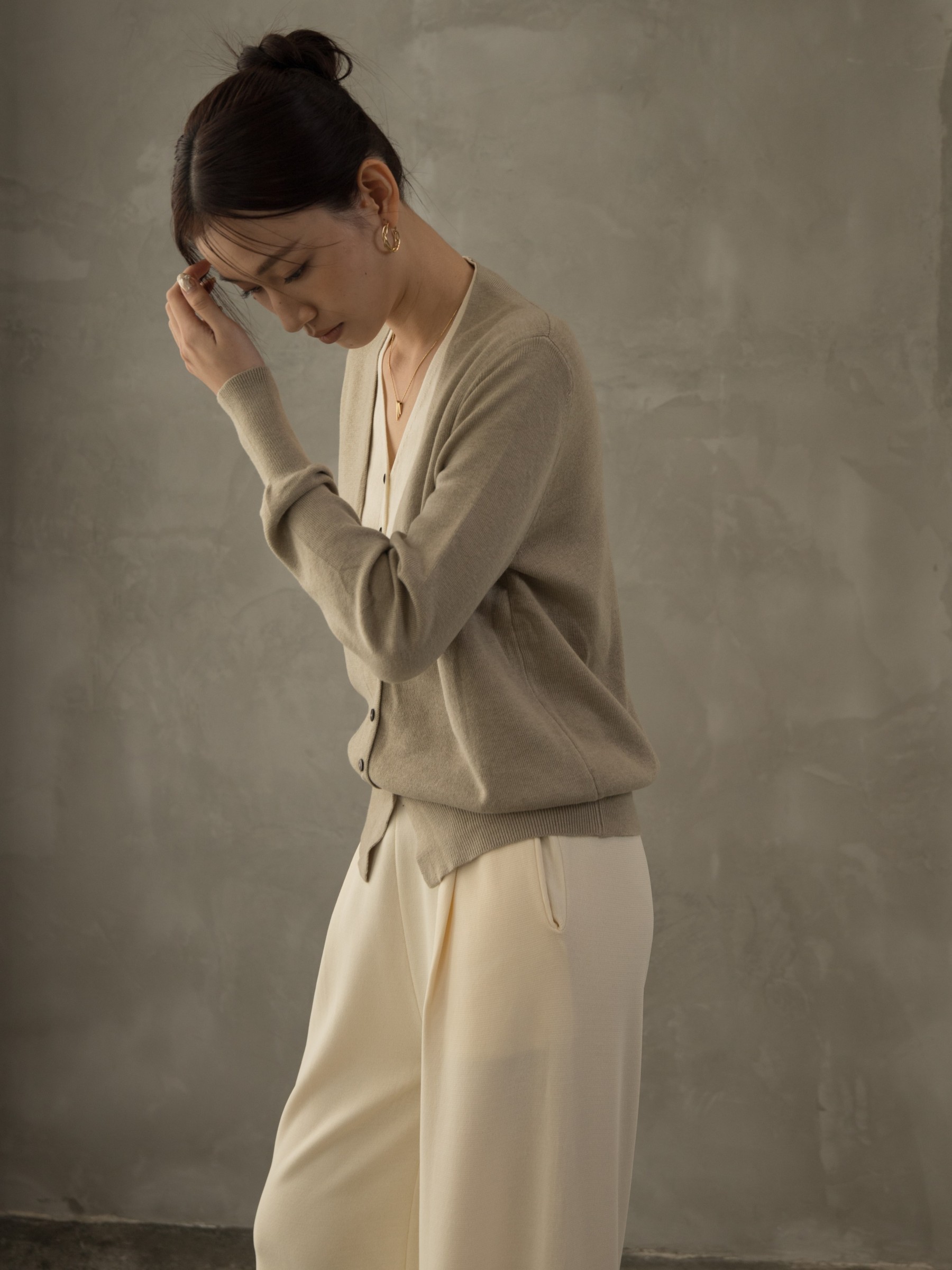 Ogna Fake Two Piece Knit Cardigan-The Black Bow-