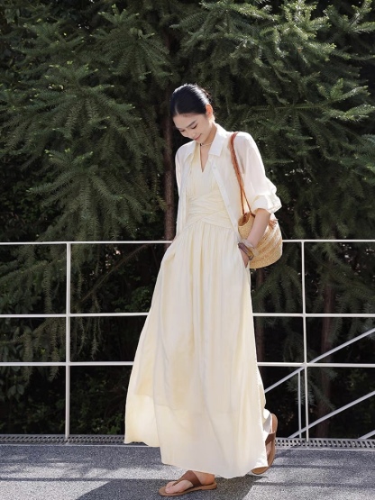 Xenna Halter Neck Maxi Dress