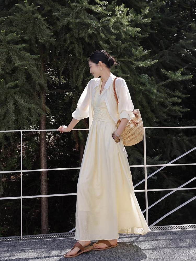 Xenna Halter Neck Maxi Dress