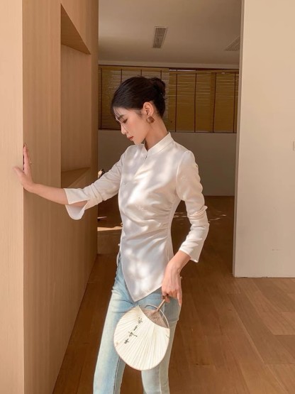 Zhou Qi Long Sleeve Oriental Top-The Black Bow-