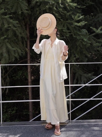 Xenna Halter Neck Maxi Dress