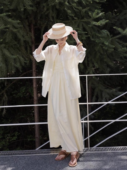 Xenna Halter Neck Maxi Dress