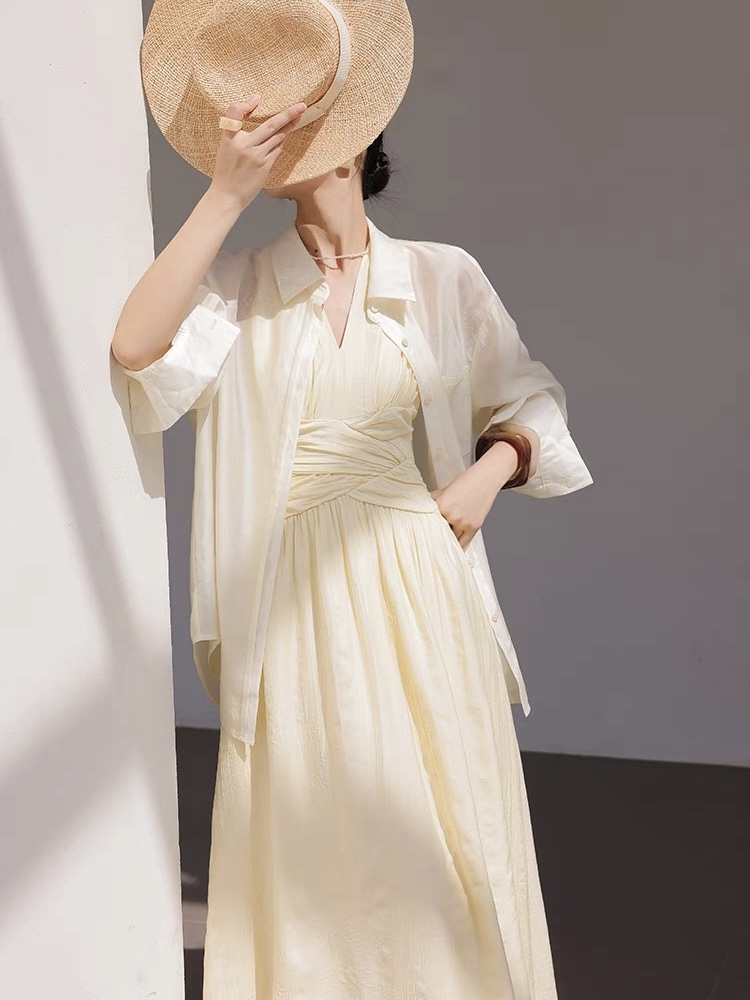 Xenna Halter Neck Maxi Dress