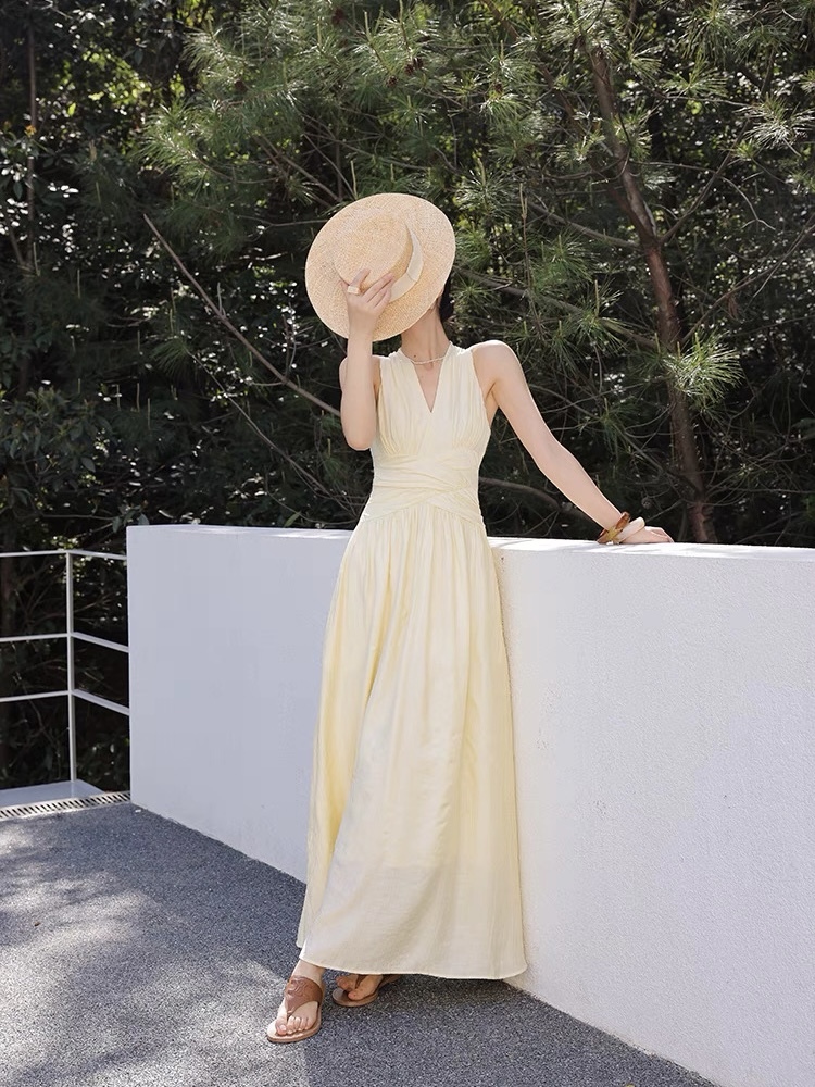 Xenna Halter Neck Maxi Dress