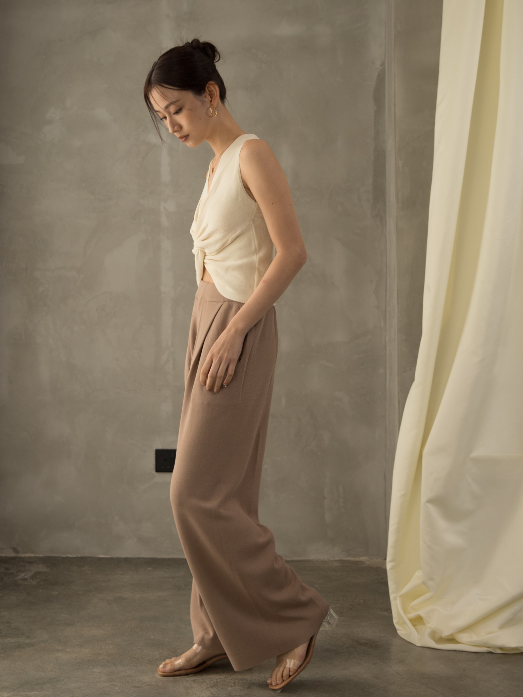 Odilon Front Knot Crop Top-The Black Bow-