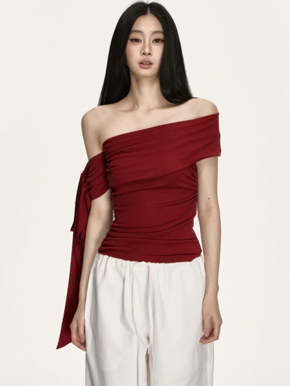 Hwasa One Shoulder Asymmetric Collar Top