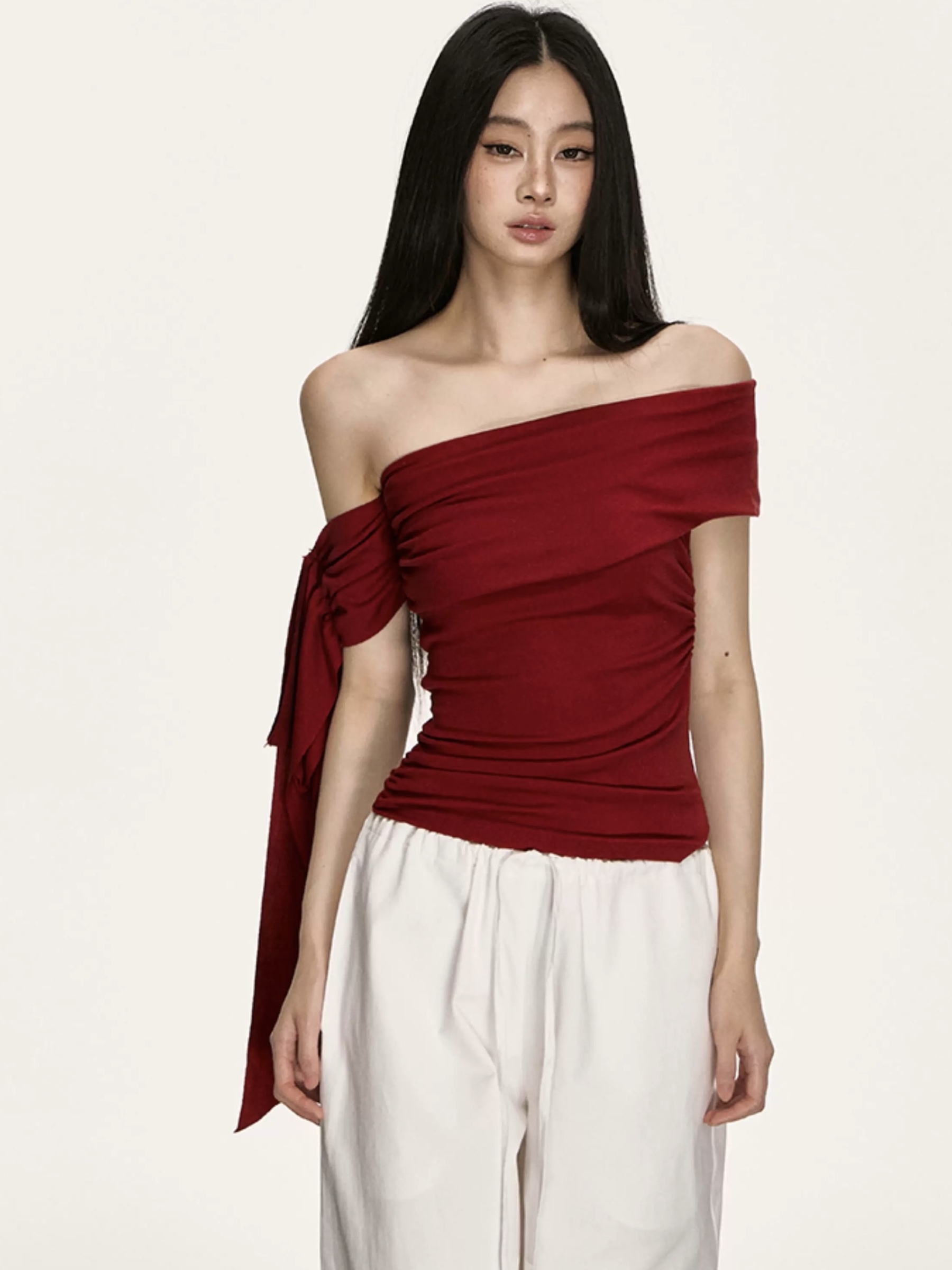 Hwasa One Shoulder Asymmetric Collar Top