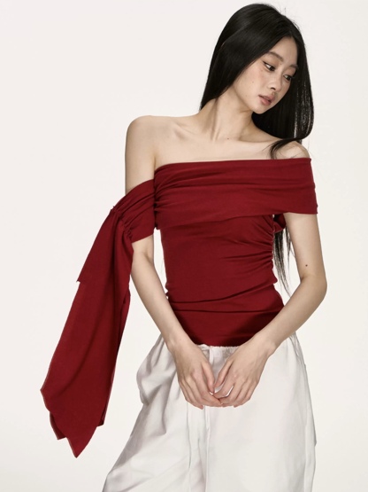 Hwasa One Shoulder Asymmetric Collar Top