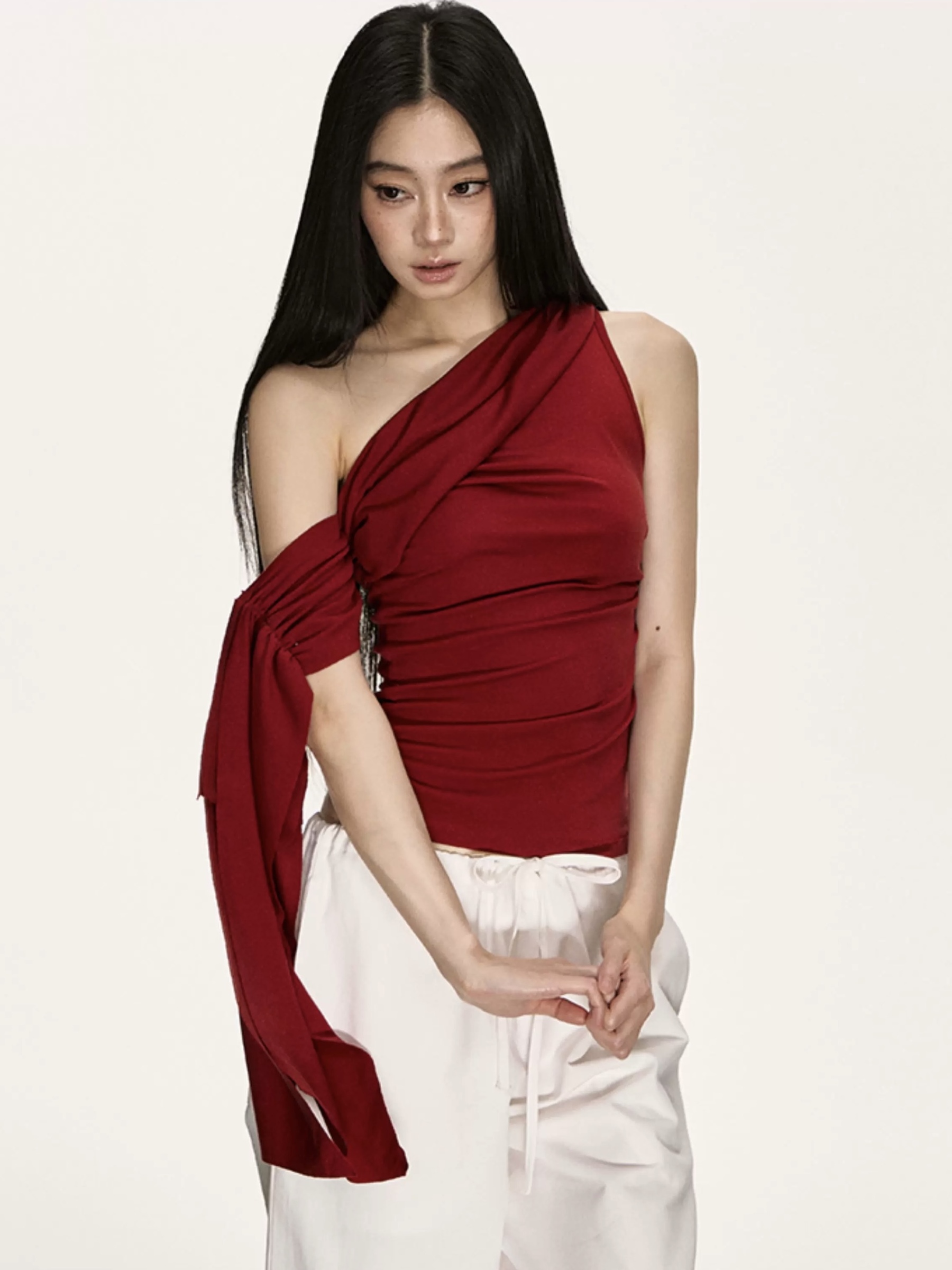 Hwasa One Shoulder Asymmetric Collar Top