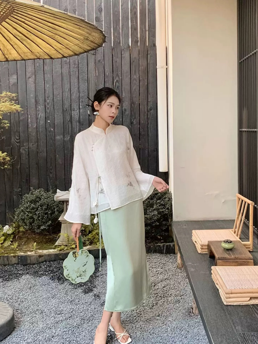 Yu Ai Long Sleeve Oriental Top & Skirt