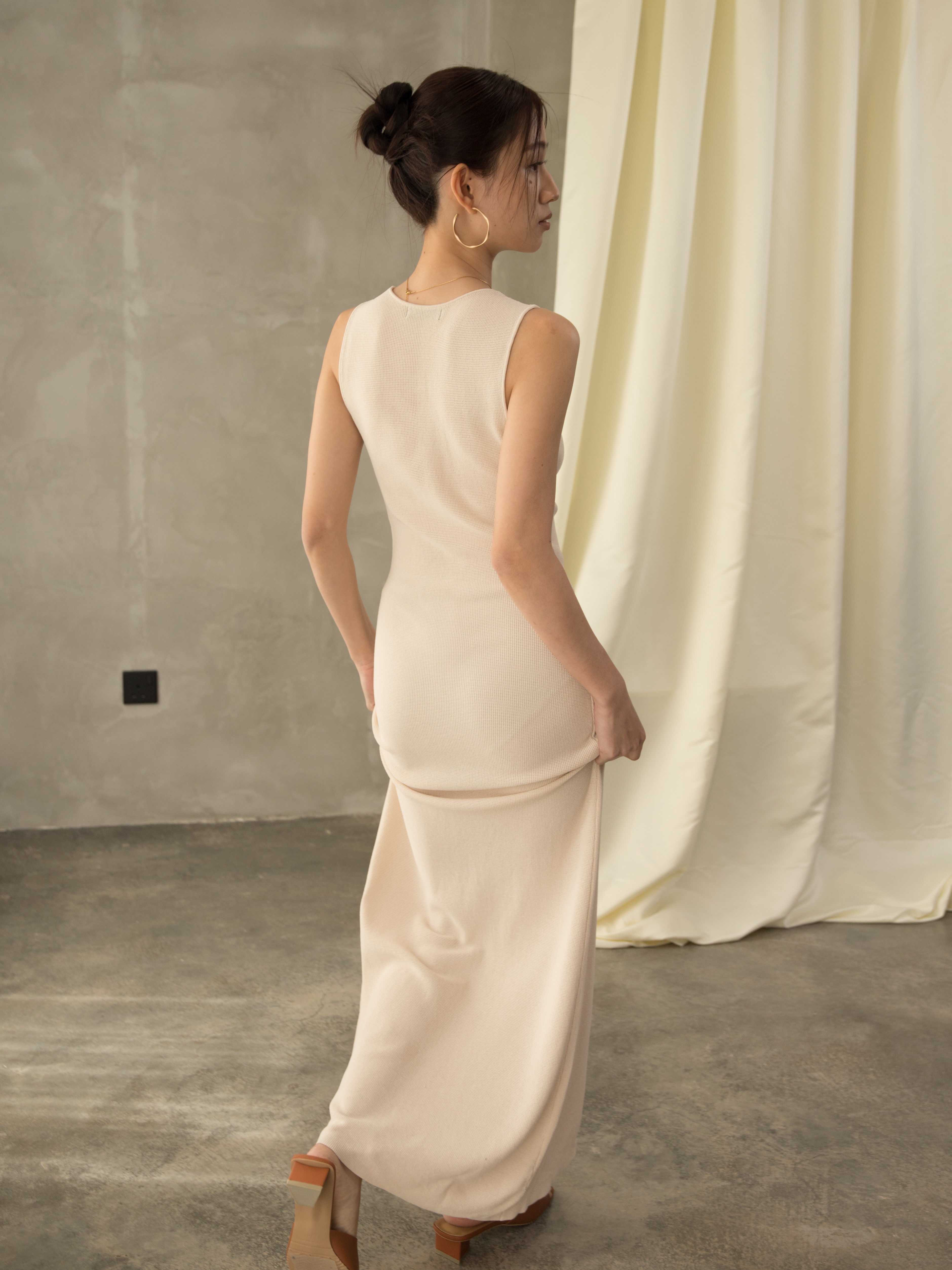 Gaspard V-Neck Maxi Dress (Discounted-Free Size)-The Black Bow-