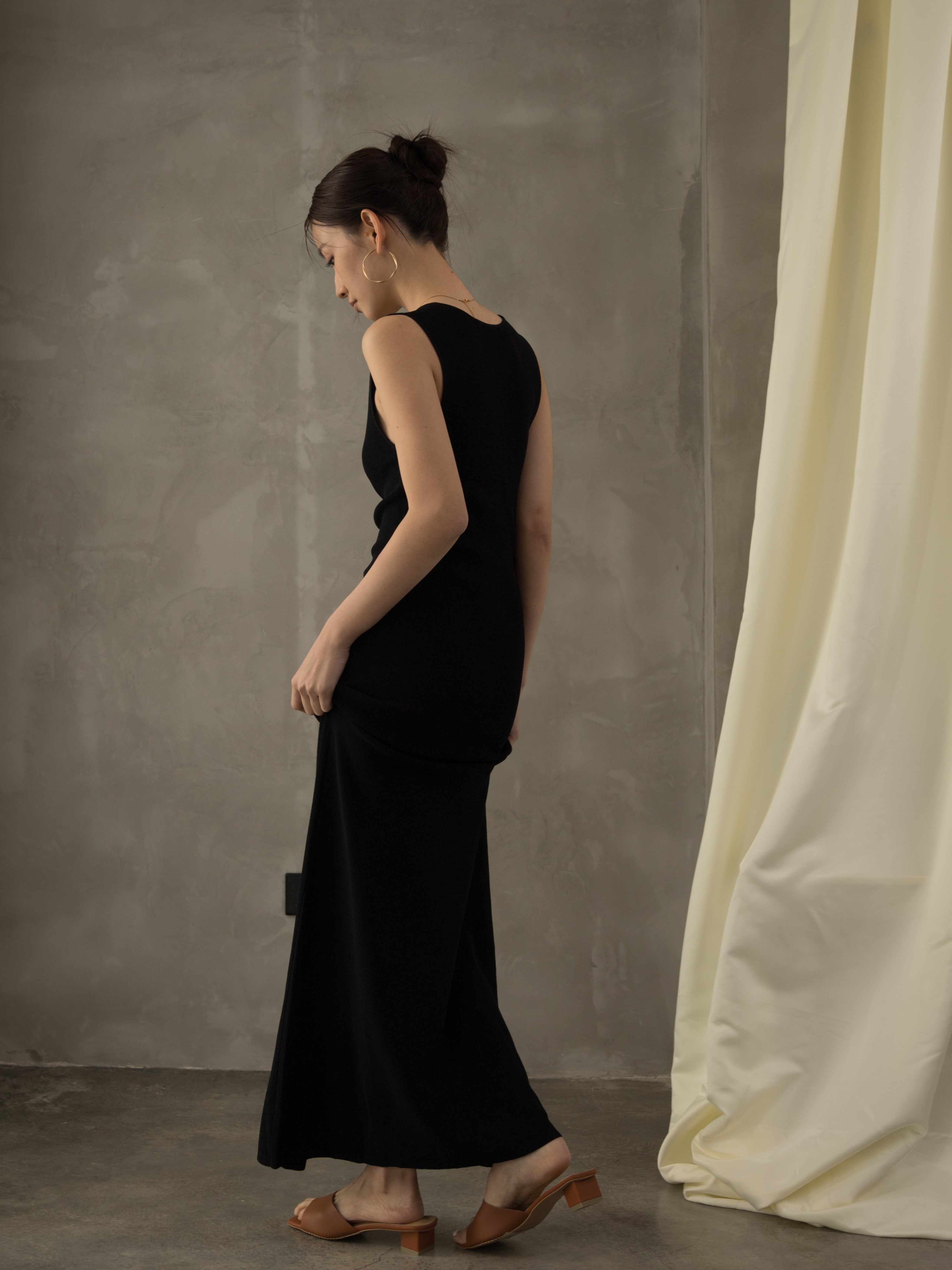 Gaspard V-Neck Maxi Dress (Discounted-Free Size)-The Black Bow-