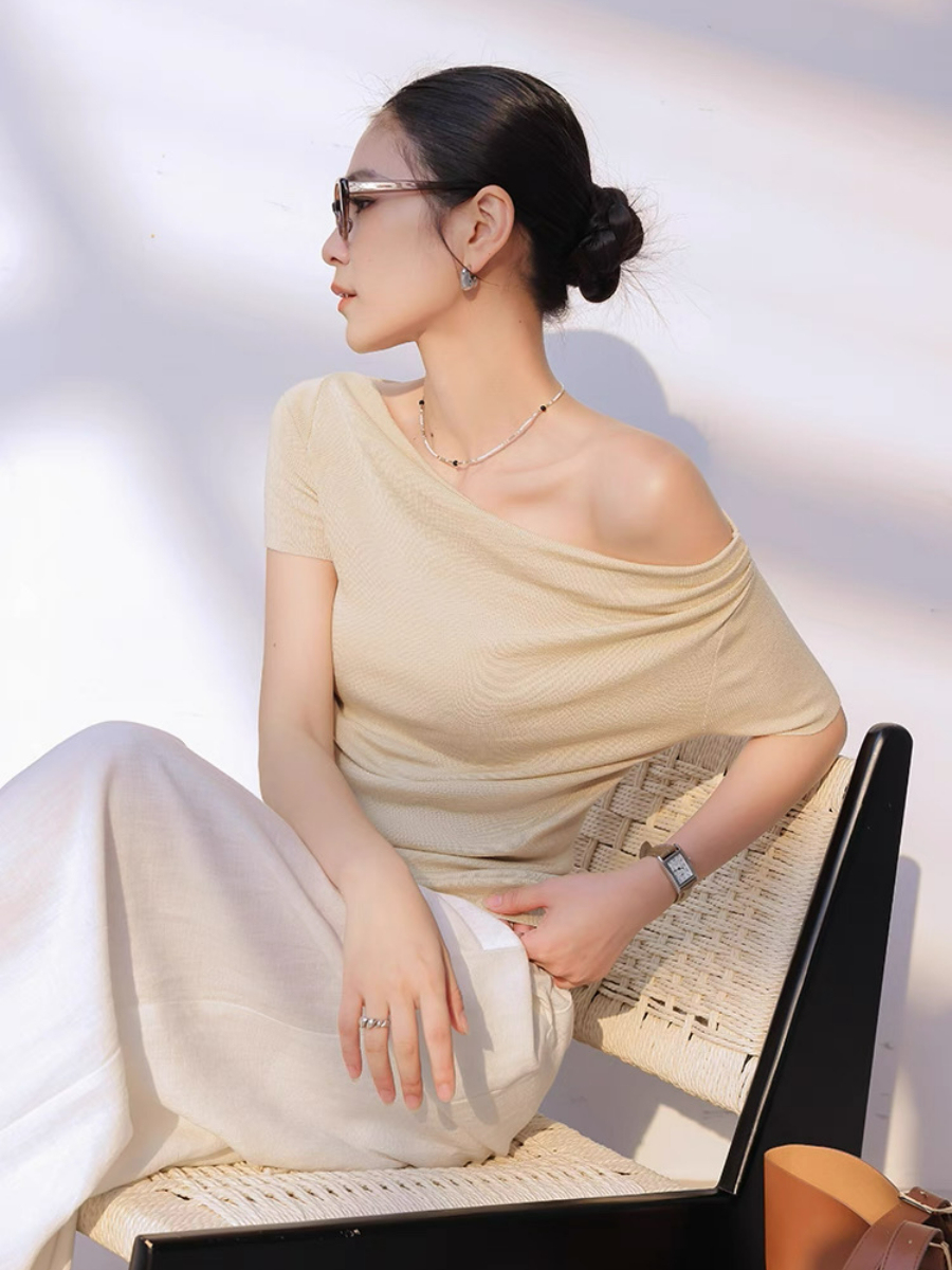 Mandya Mid Sleeve One Shoulder Top