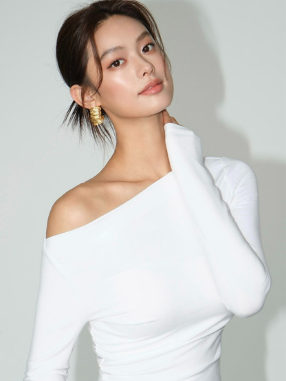 Brennda One Shoulder Top-The Black Bow-