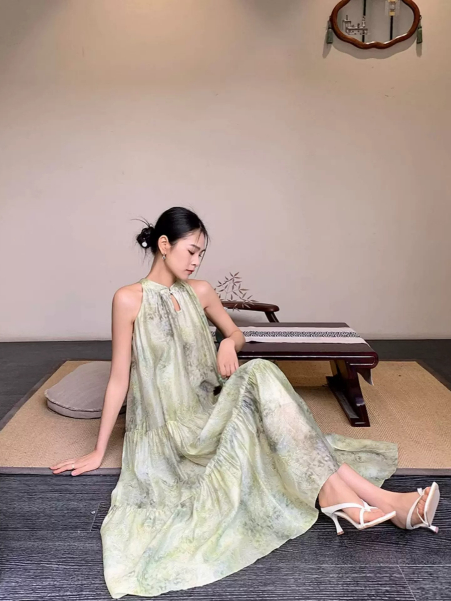 Yu Ceng Halter Neck Back Ribbon Tie Dress