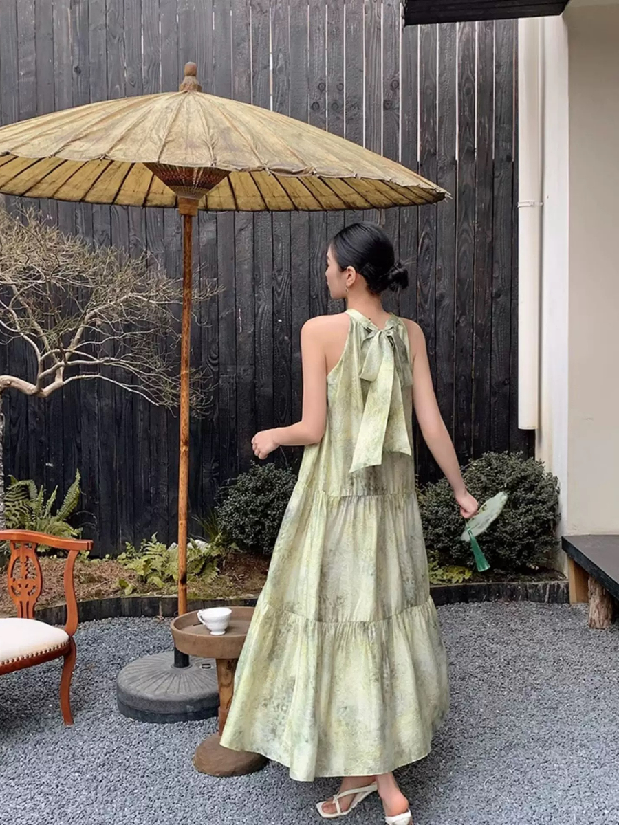 Yu Ceng Halter Neck Back Ribbon Tie Dress