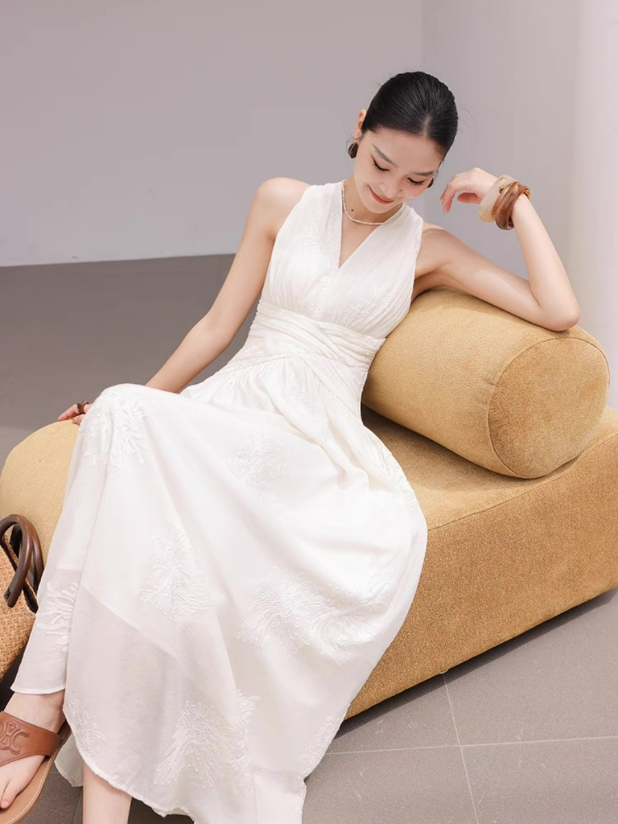 Maralyn Halter Neck Graceful Embroided Dress