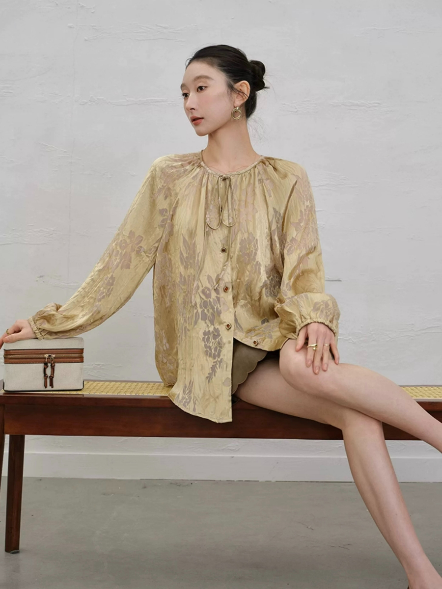 Yu Ding Puff Sleeve Delicate Top