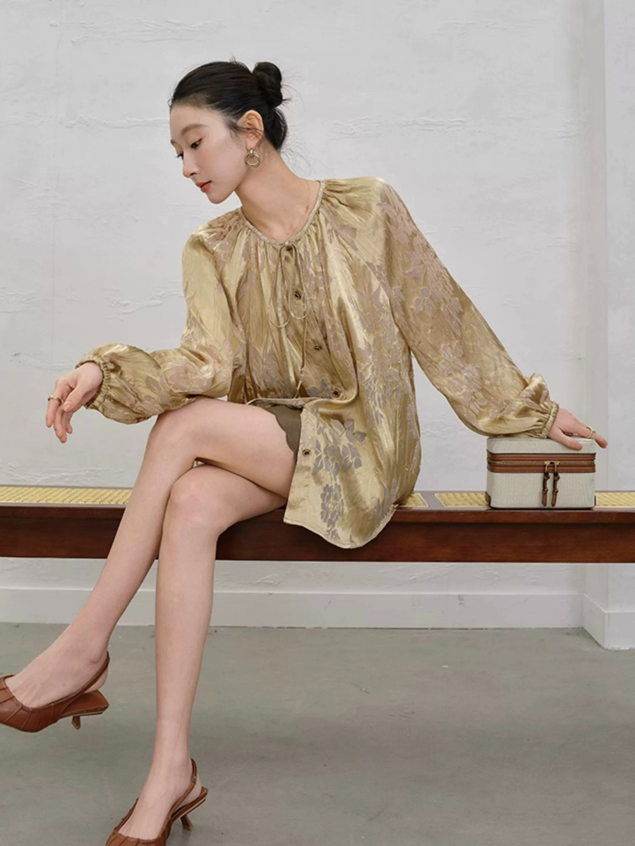 Yu Ding Puff Sleeve Delicate Top