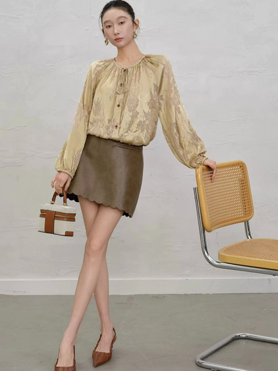 Yu Ding Puff Sleeve Delicate Top