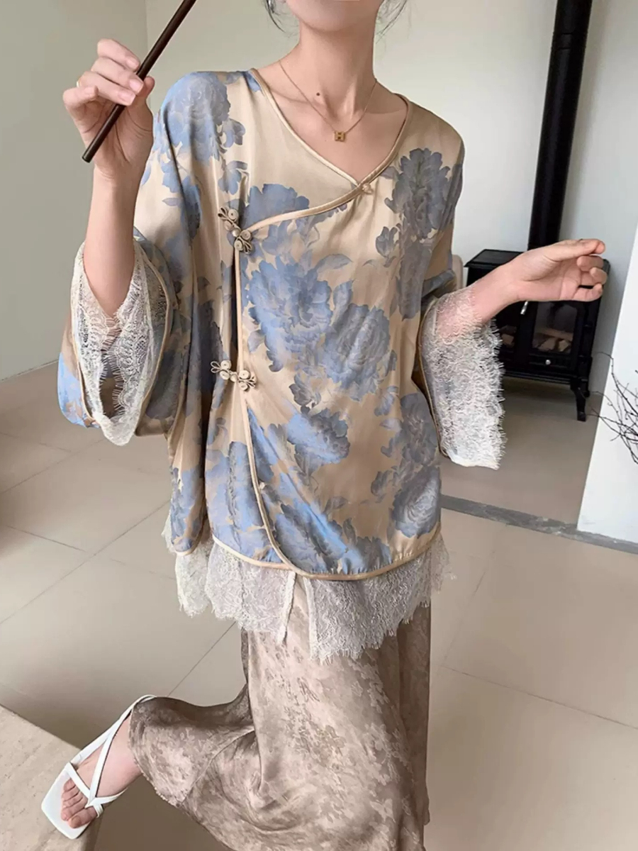 Yu Deng Floral Oriental Top
