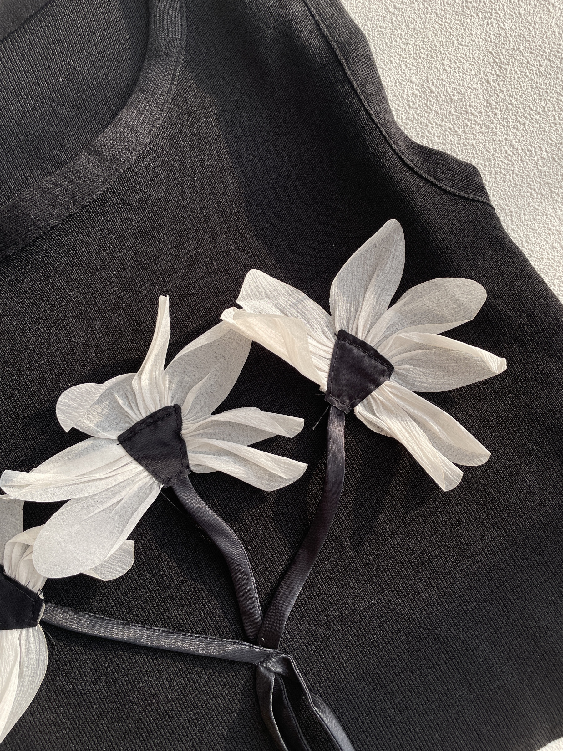 Grace 3D Flower Sleeveless Top-The Black Bow-