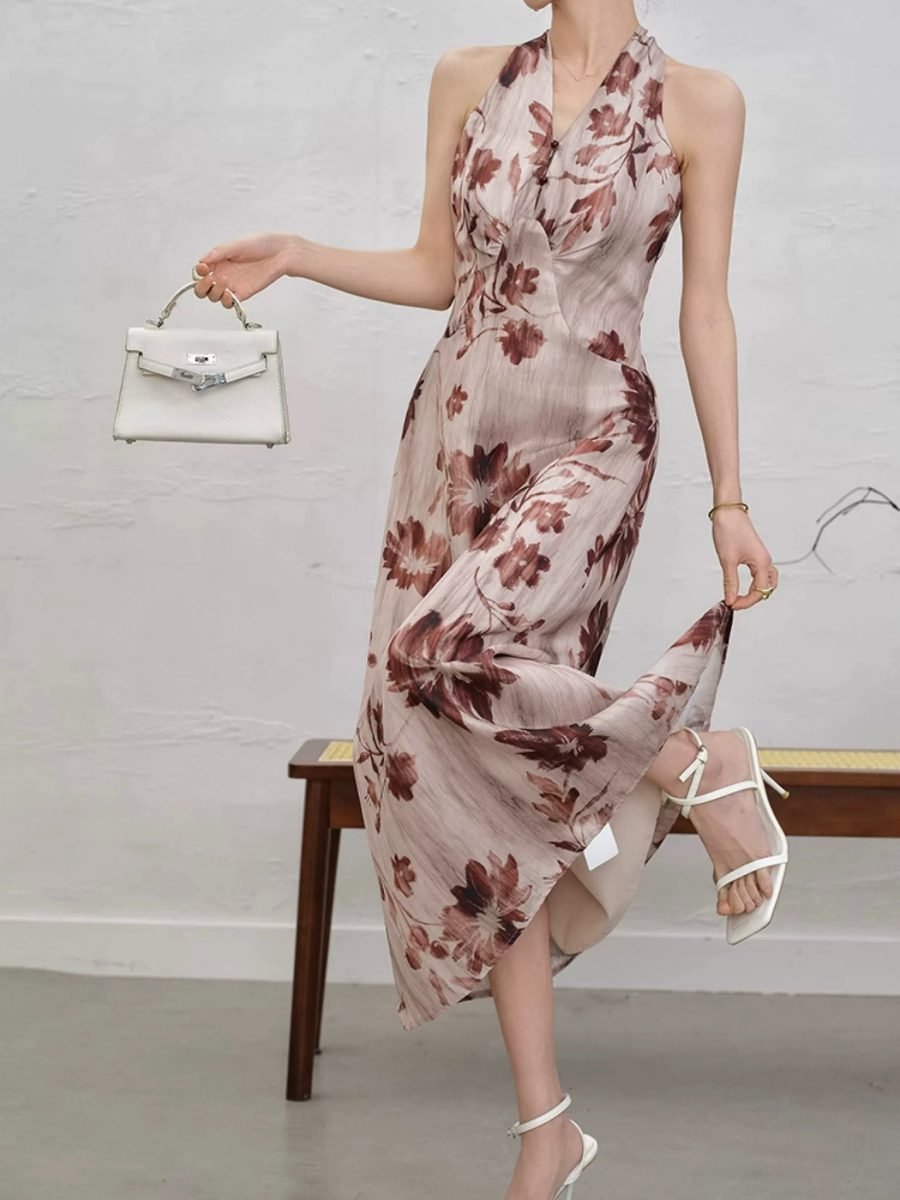 Ye En Halter Neck Floral Dress