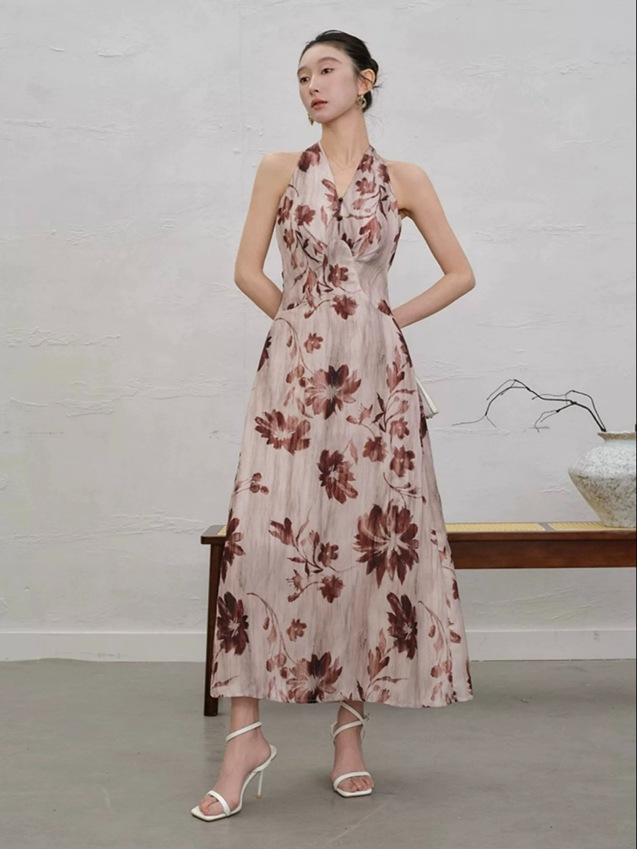Ye En Halter Neck Floral Dress