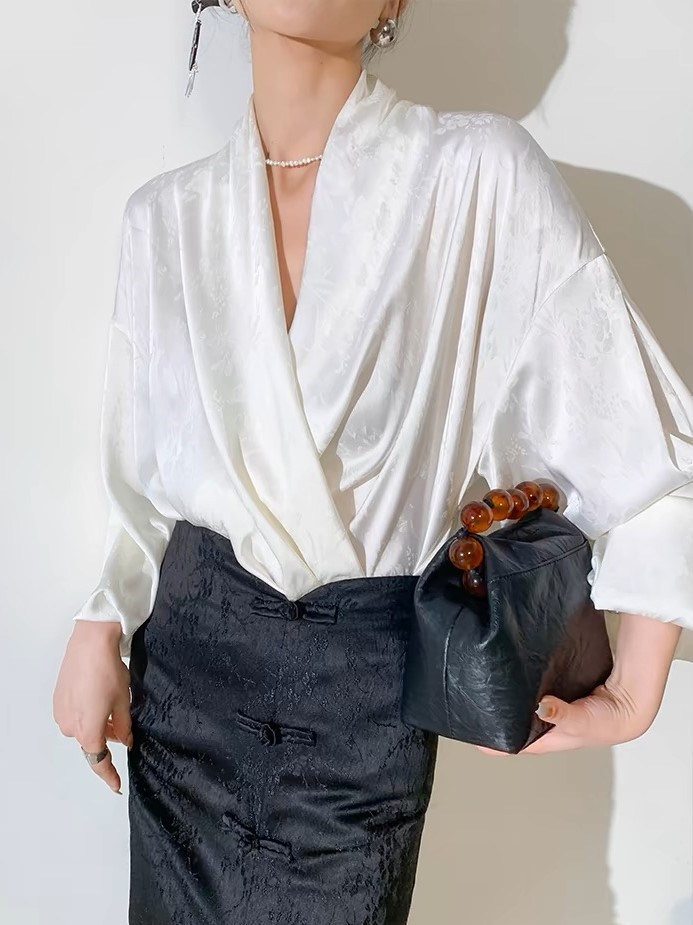 Han V-Neck Puff Sleeve Jacquard Top-The Black Bow-