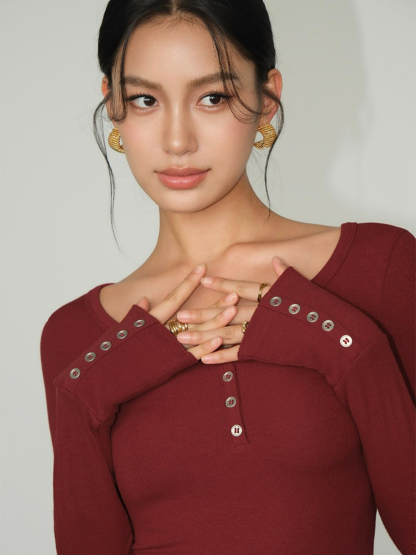 Becky Buttoned Long Sleeve Knit Top-The Black Bow-