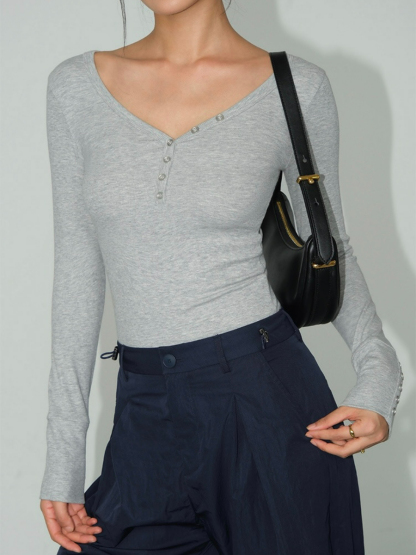 Becky Buttoned Long Sleeve Knit Top-The Black Bow-