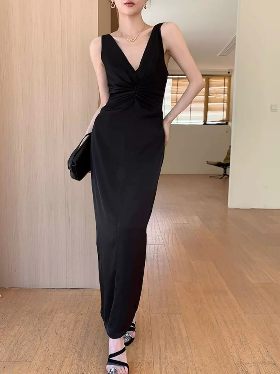 Yuhna V-Neck Maxi Dress