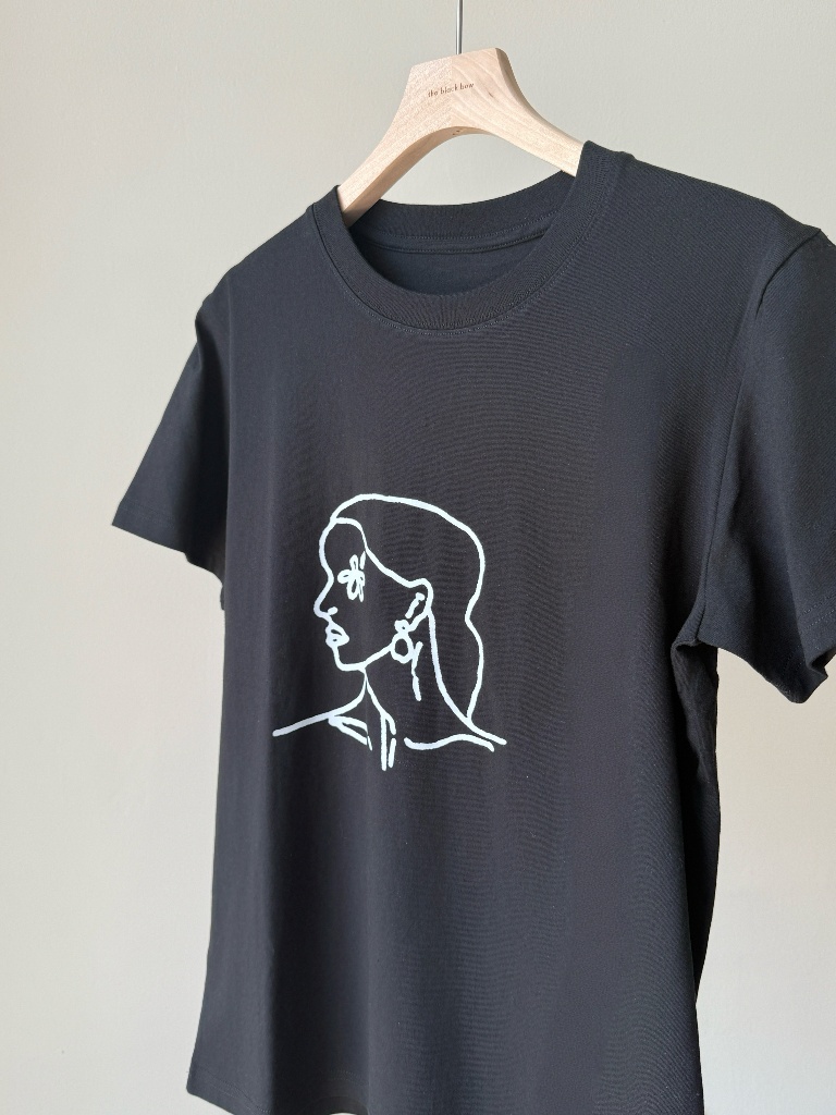 Vivian Graphic Tee
