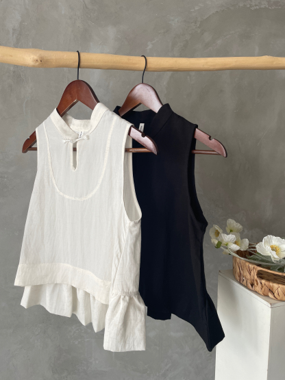 Hai Er Oriental Top with Back Peplum-The Black Bow-