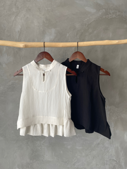 Hai Er Oriental Top with Back Peplum-The Black Bow-