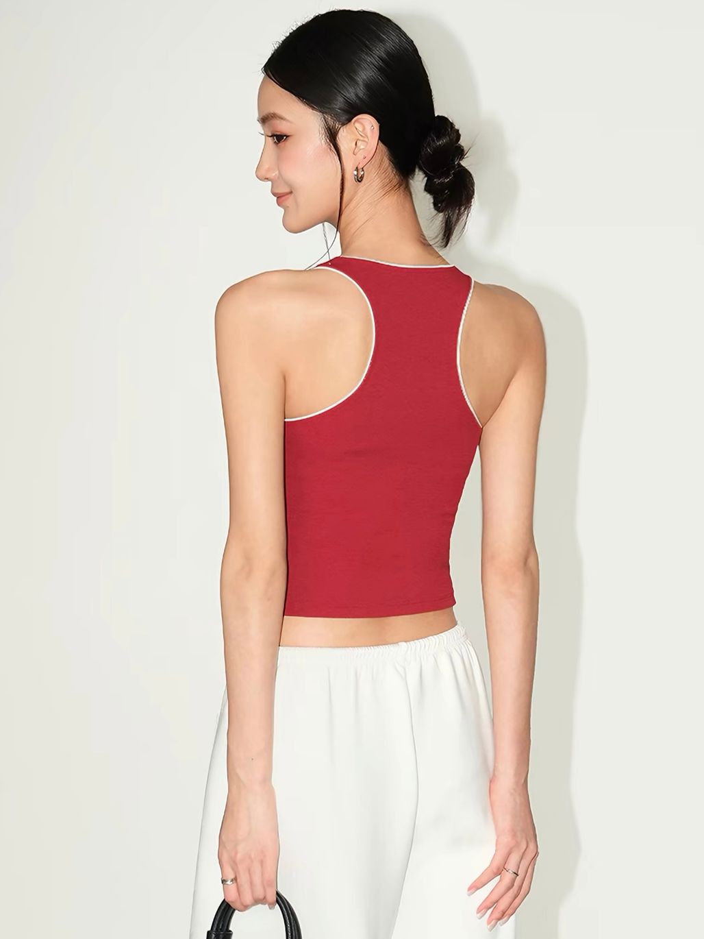 Vagmi Color Binding Crop Top