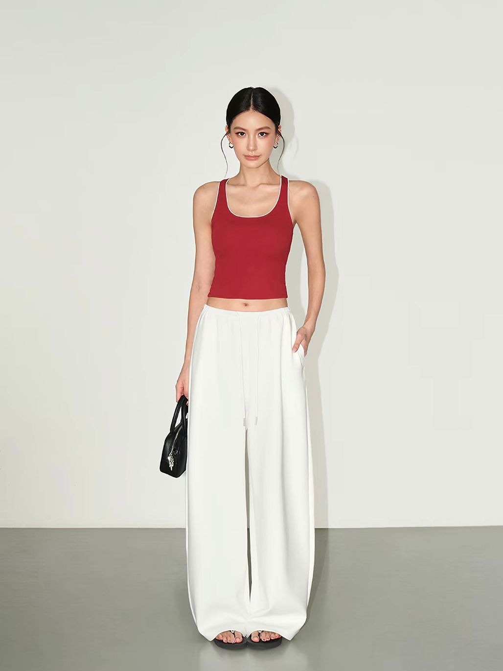 Vagmi Color Binding Crop Top